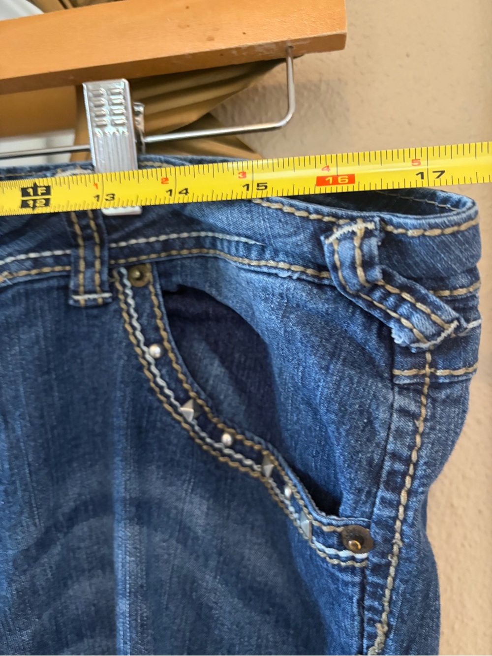 Angels Jeans Metal Stud Capri Dark Denim Size 17 - Picture 11 of 14